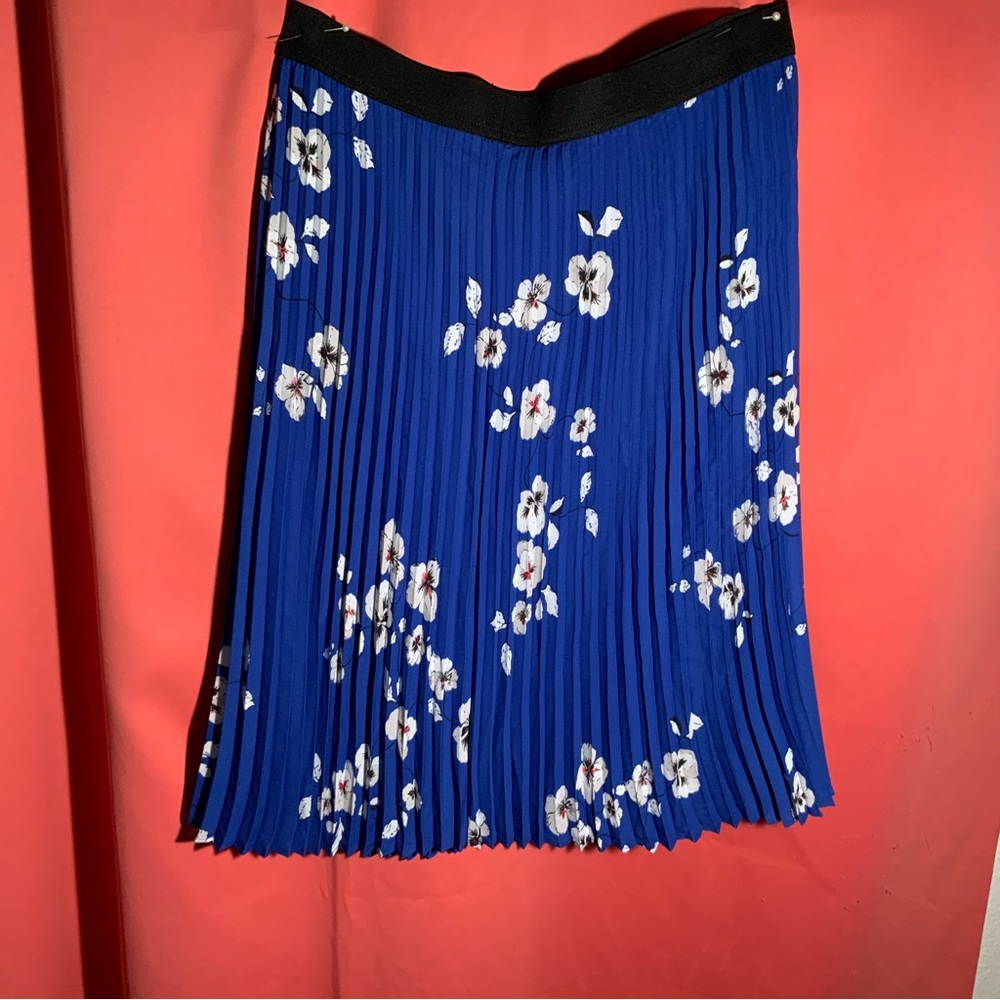 Blue Pleated A-Line Skirt with Black Waistband